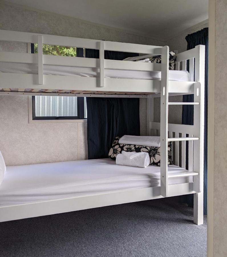 Fitzroy Beach Holiday Park 뉴플리머스 외부 사진