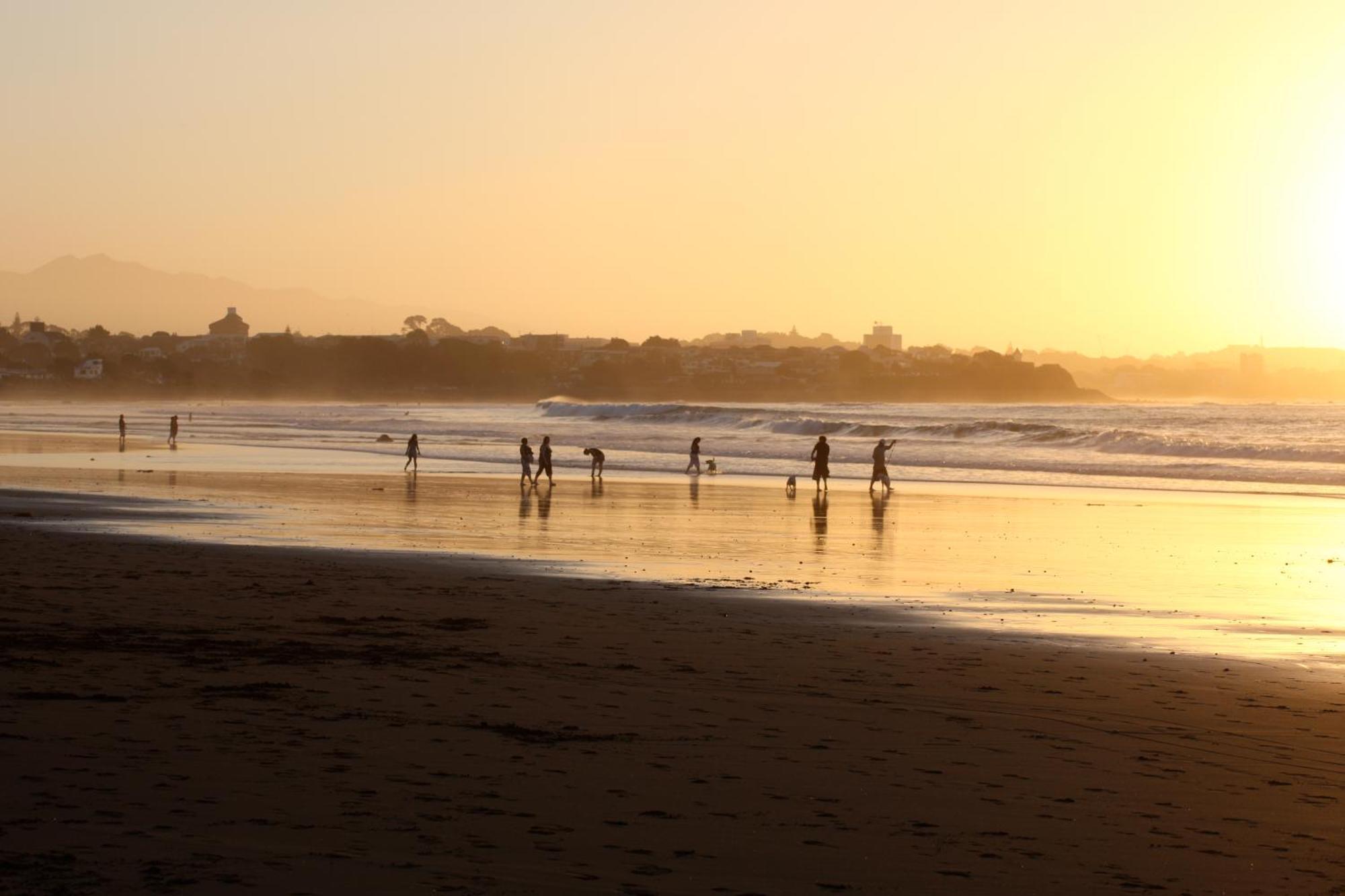 Fitzroy Beach Holiday Park 뉴플리머스 외부 사진