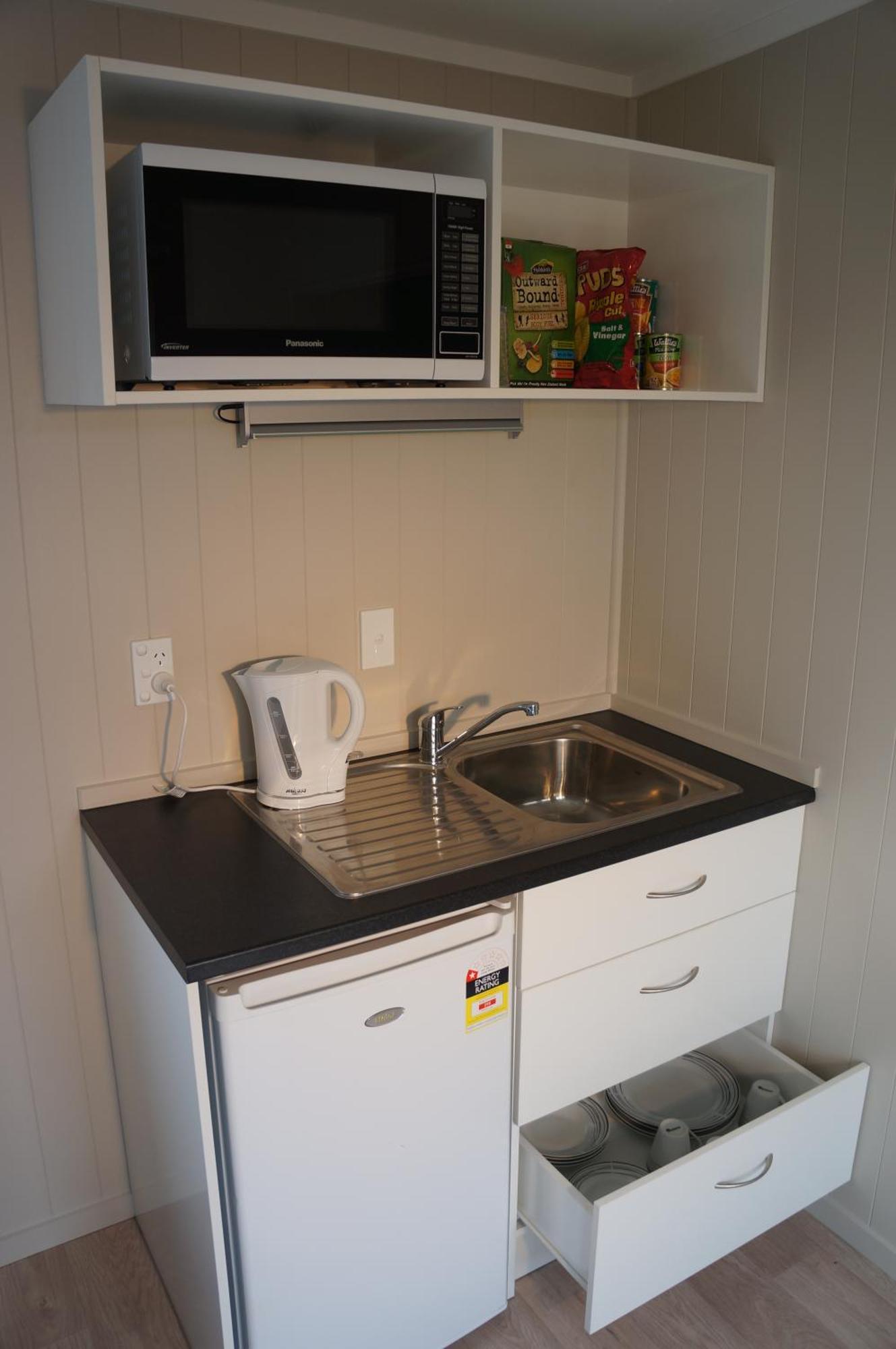 Fitzroy Beach Holiday Park 뉴플리머스 외부 사진