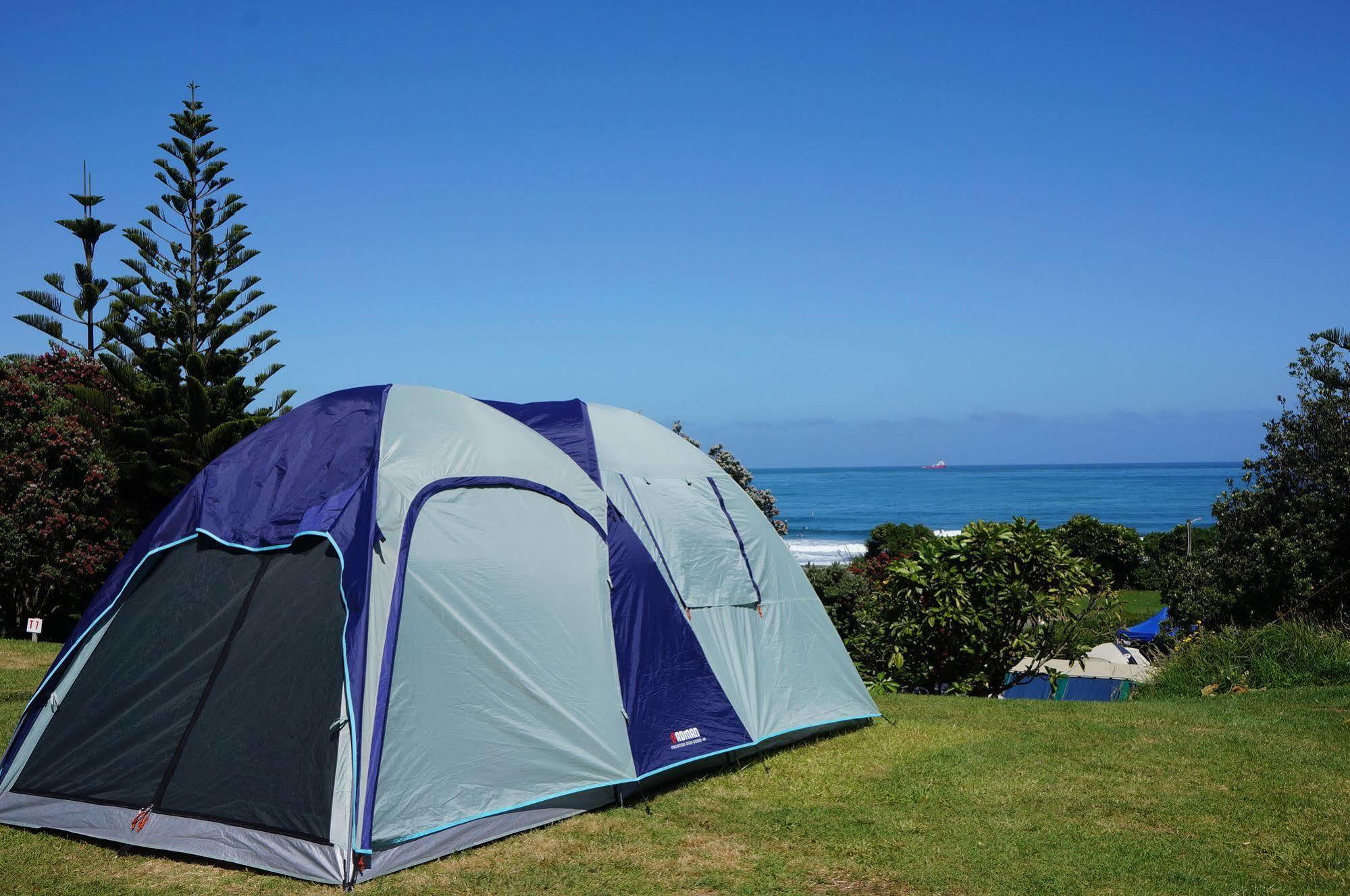 Fitzroy Beach Holiday Park 뉴플리머스 외부 사진