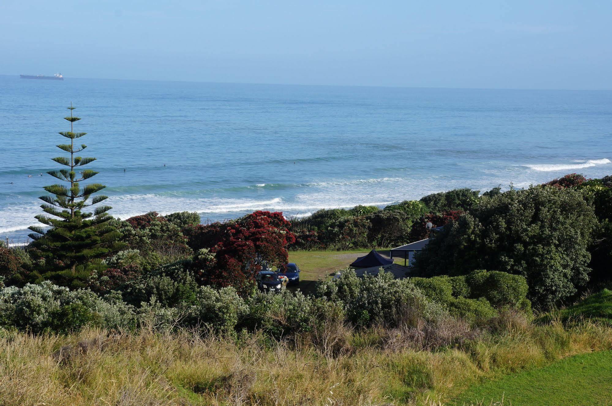 Fitzroy Beach Holiday Park 뉴플리머스 외부 사진