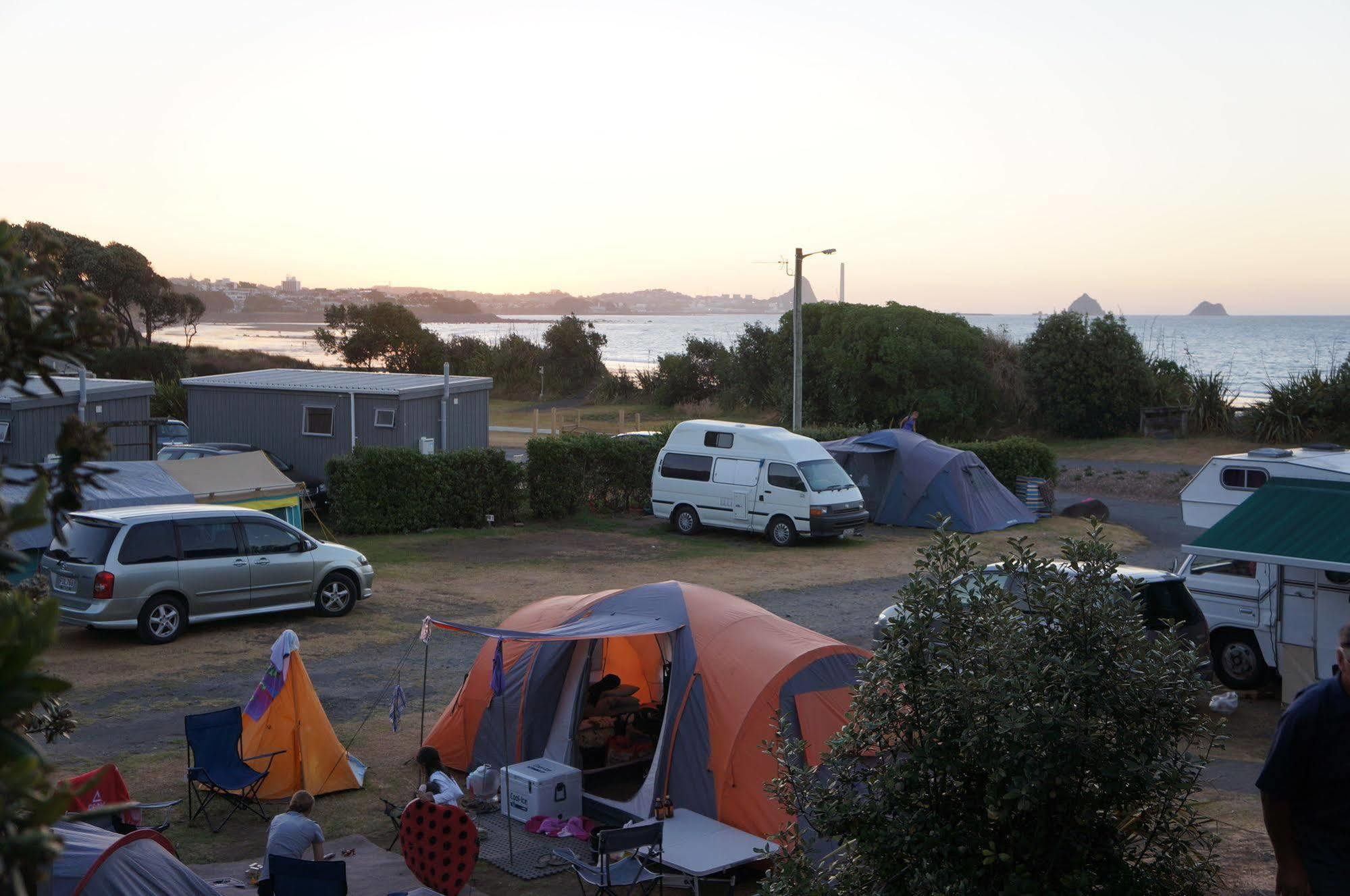 Fitzroy Beach Holiday Park 뉴플리머스 외부 사진